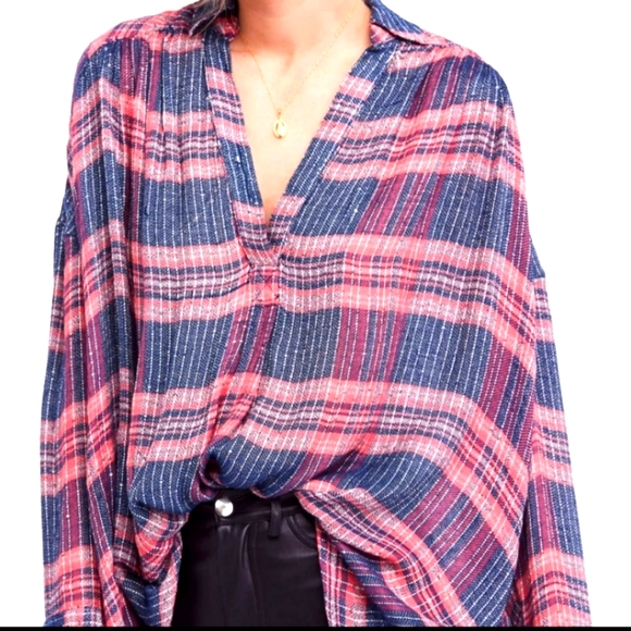 Free People Tops - Free People fearless love Sequined  Holiday shirt top long sleeve Small oversize